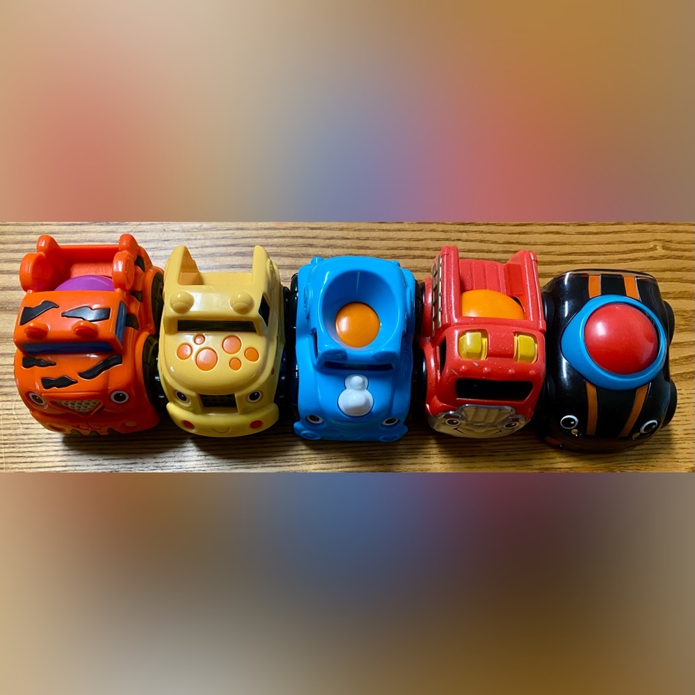 Fisher Price Lil’ Zoomers Rolling Ball Race Track Cars